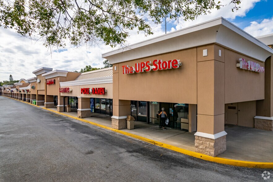 More Photos Of 35104 US Highway 19 N, Palm Harbor Unknown For Lease