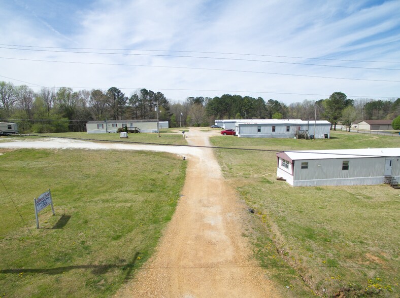 More Photos Of 190 Nobles Rd, Paris Specialty For Sale