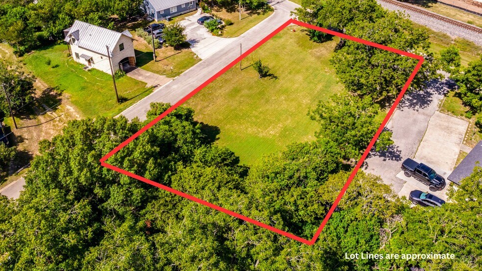 More Photos Of 301 Railroad St., Buda Land For Sale