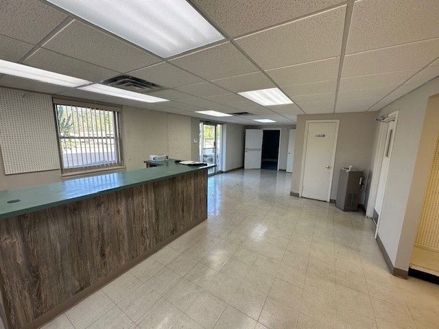 More Photos Of 238 Globe St, Radcliff Distribution For Lease