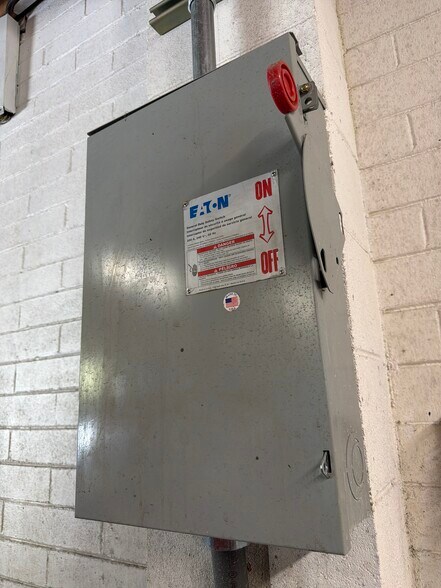 More Photos Of 3122-3144 E Columbia St, Tucson Research And Development For Sale