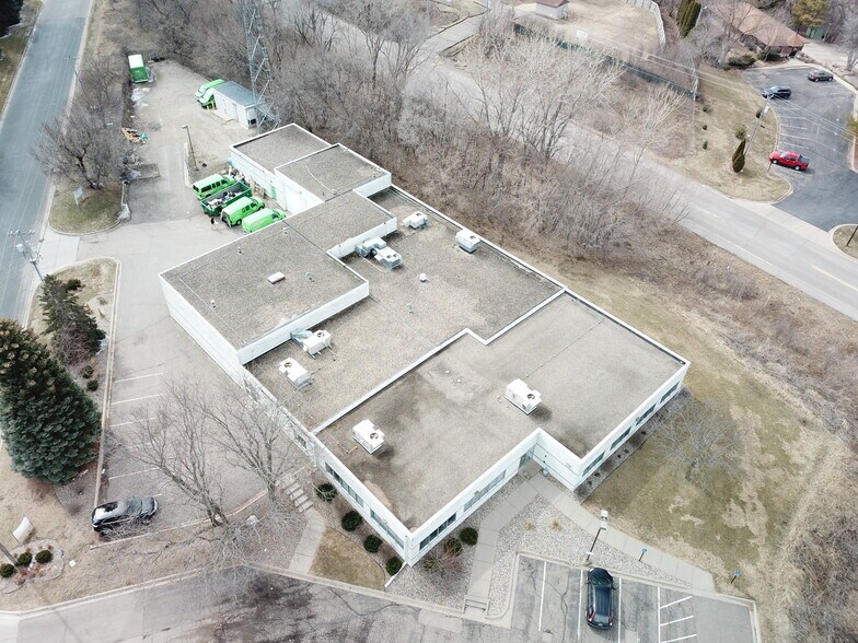 More Photos Of 4155 Old Sibley Memorial Hwy, Eagan Research And Development For Lease
