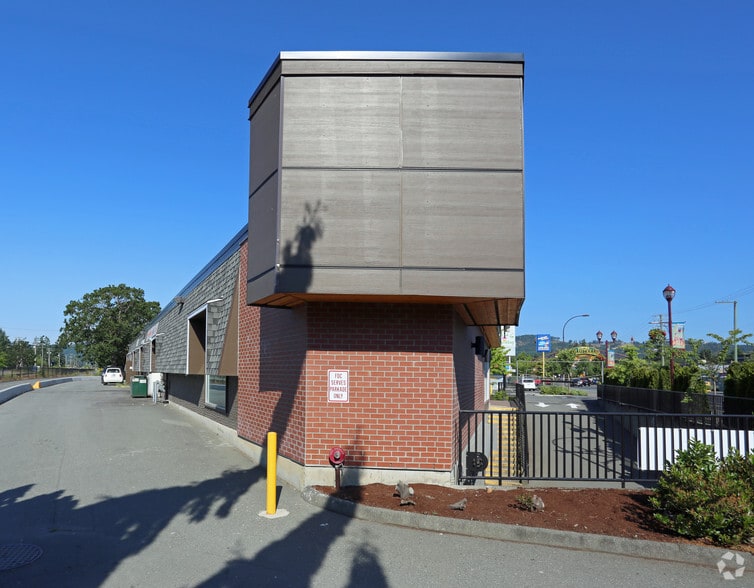 Primary Photo Of 705 Goldstream Ave, Langford Storefront For Lease