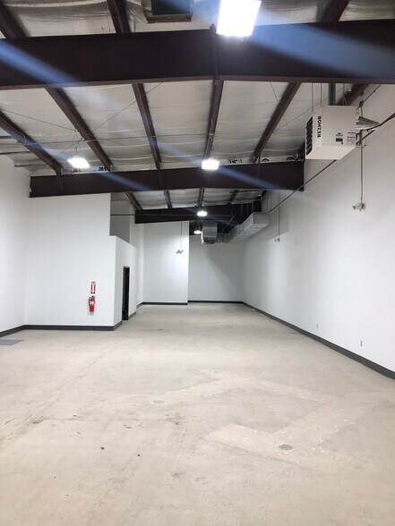 More Photos Of 6145 Scherers Pl, Dublin Light Distribution For Lease