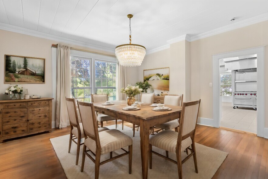 More Photos Of 219 Old Mill Rd, Winchester Office For Sale