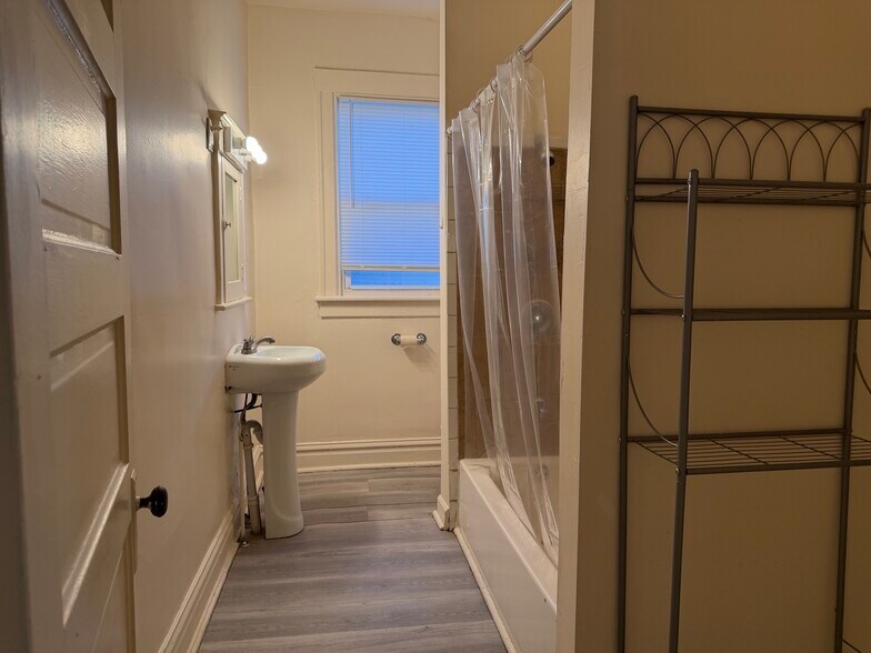 More Photos Of 419 Summit Ave, Hagerstown Apartments For Sale