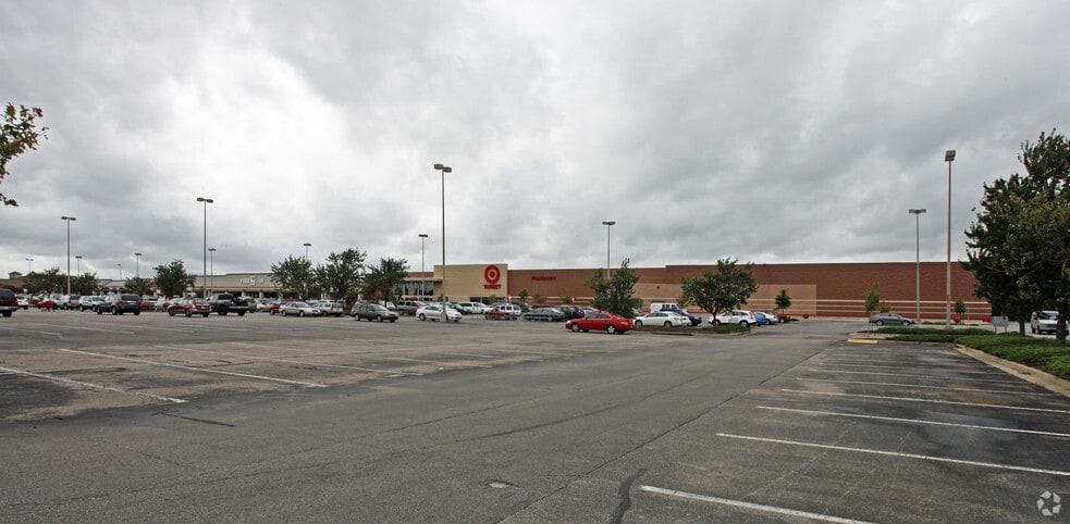 More Photos Of 1201-1301 N Military Hwy, Norfolk Unknown For Lease