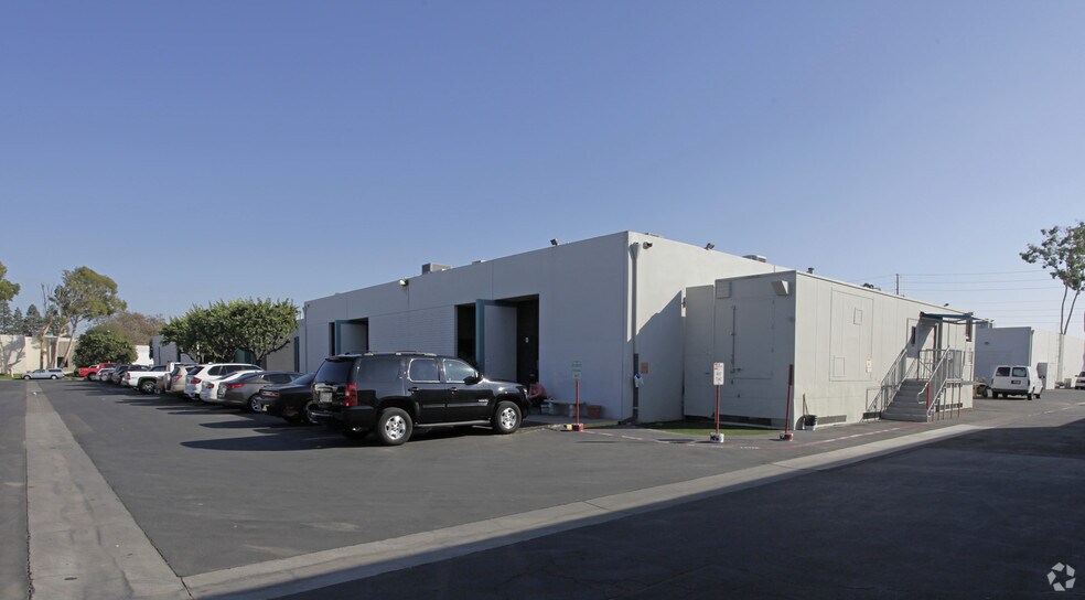 Primary Photo Of 18437 Mt. Langley St, Fountain Valley Distribution For Lease