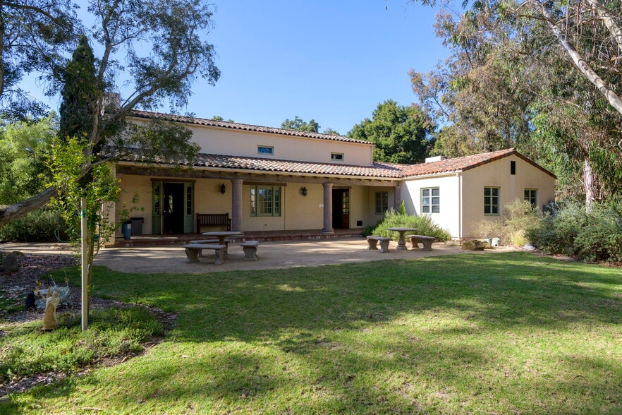 More Photos Of 249 Lambert Rd, Carpinteria Specialty For Sale