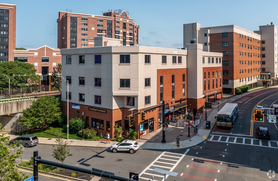 More Photos Of 2 Florence St, Malden Office For Lease