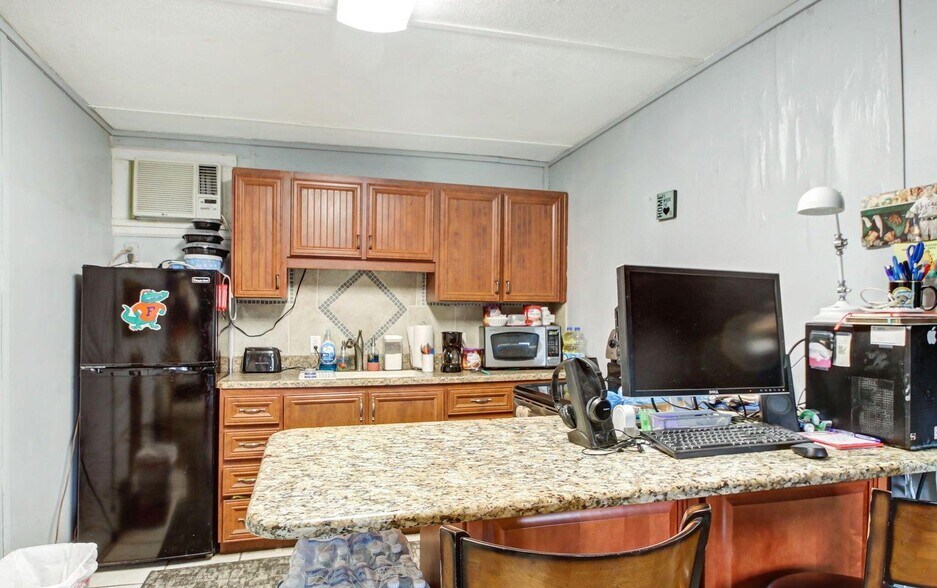 More Photos Of 211 S US Highway 17, East Palatka Apartments For Sale