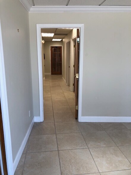 More Photos Of 3418 N Ocean Blvd, Fort Lauderdale Storefront Retail Office For Lease