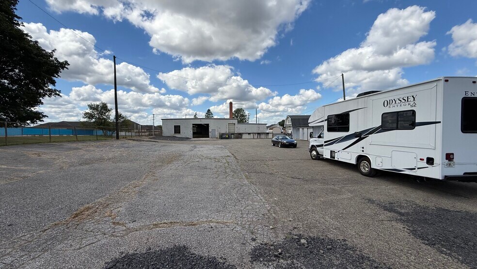 More Photos Of 1350 Balata St, Easton Warehouse For Sale