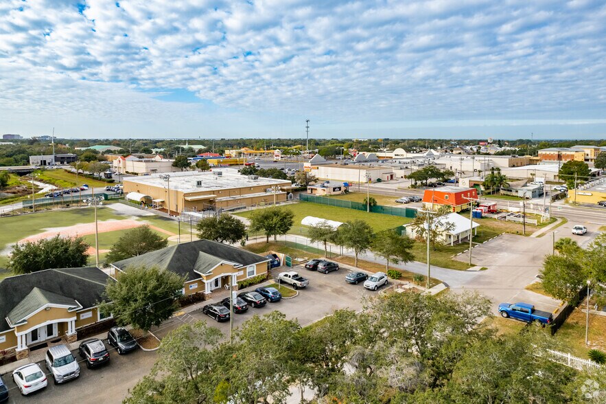 More Photos Of 7324 W Comanche Ave, Tampa Office For Lease