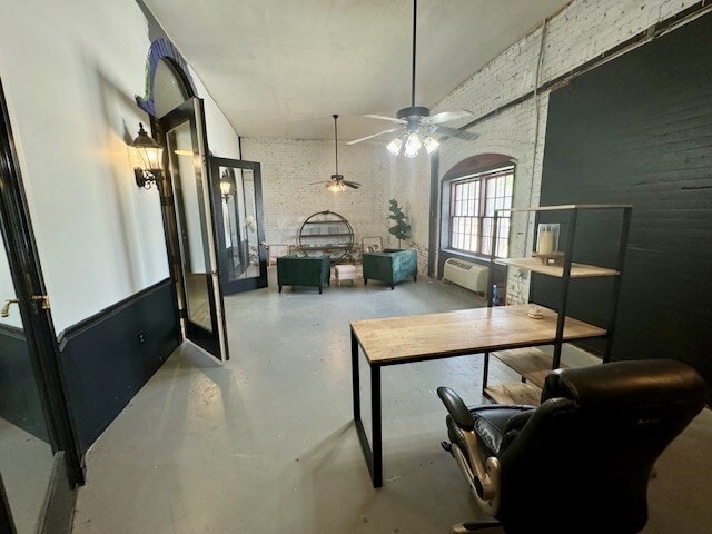 More Photos Of 211 Rankin St, Fayetteville Showroom For Lease