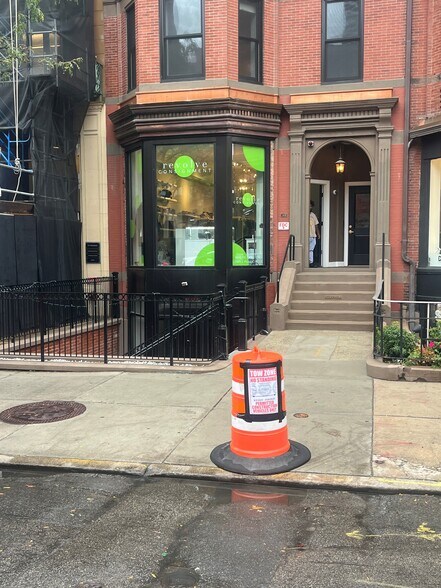 More Photos Of 169 Newbury St, Boston Storefront Retail Office For Lease