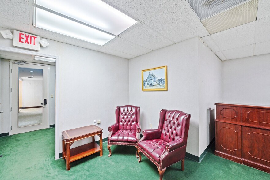 More Photos Of 1110 Brickell Ave, Miami Office Residential For Sale