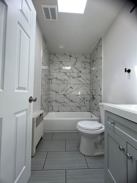 More Photos Of 412-418 W Meeker St, Kent Apartments For Sale