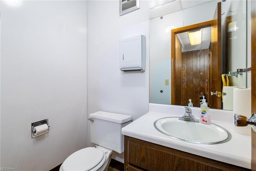 More Photos Of 3129 Pennsylvania Ave, Weirton Storefront Retail Residential For Sale