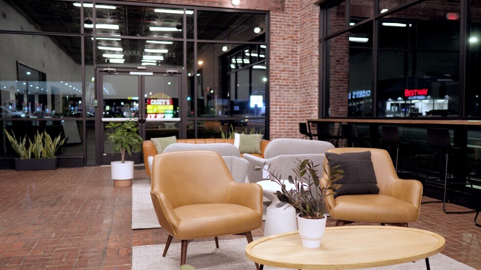 More Photos Of 215 S Arkansas Ave, Russellville Office For Sale