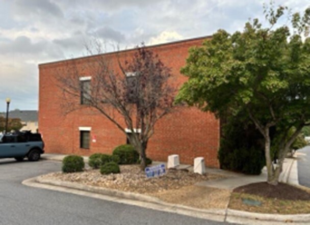 More Photos Of 117 Northwynd Cir, Lynchburg Office For Sale