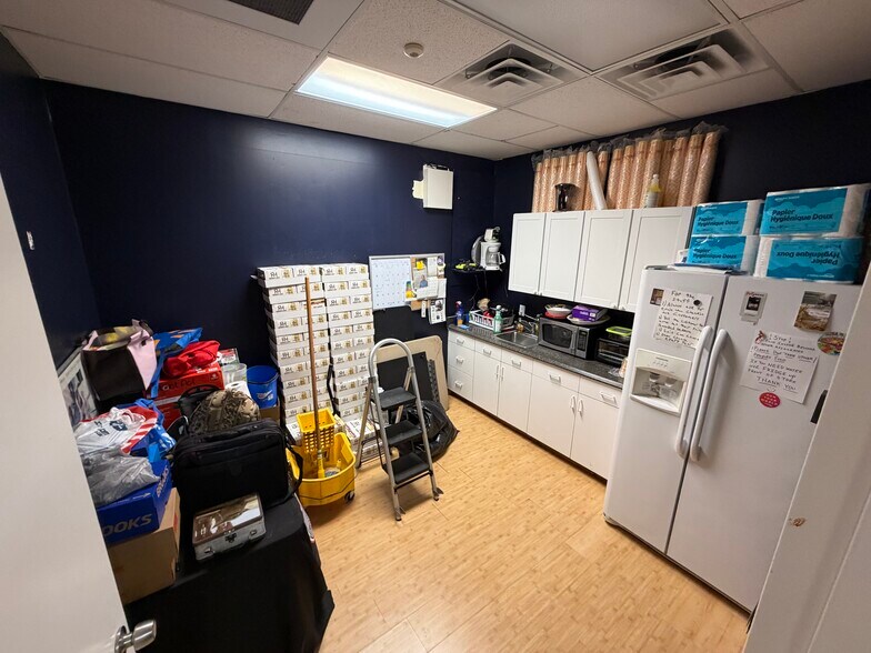 More Photos Of 26024 Us Highway 19 N, Clearwater Freestanding For Sale