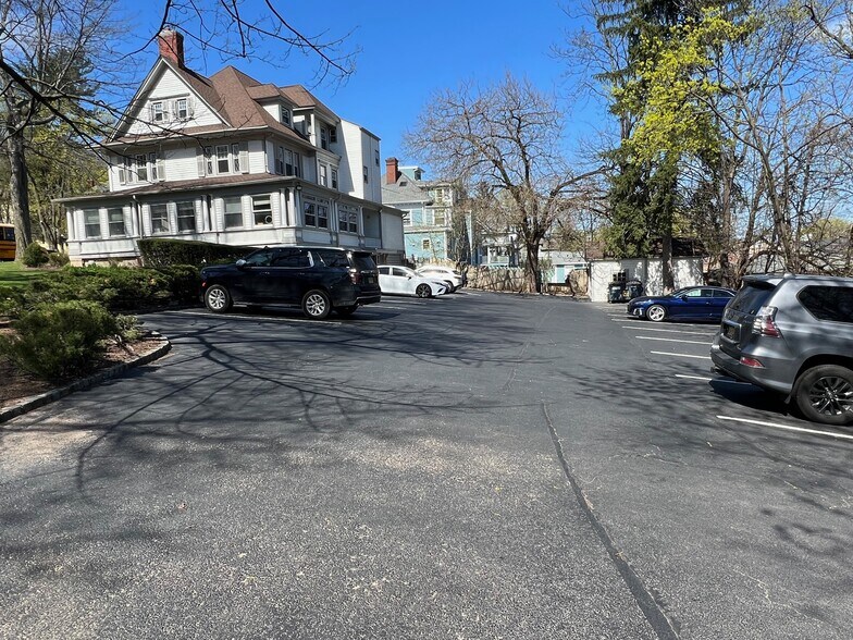 More Photos Of 7 N Mountain Ave, Montclair Office For Sale