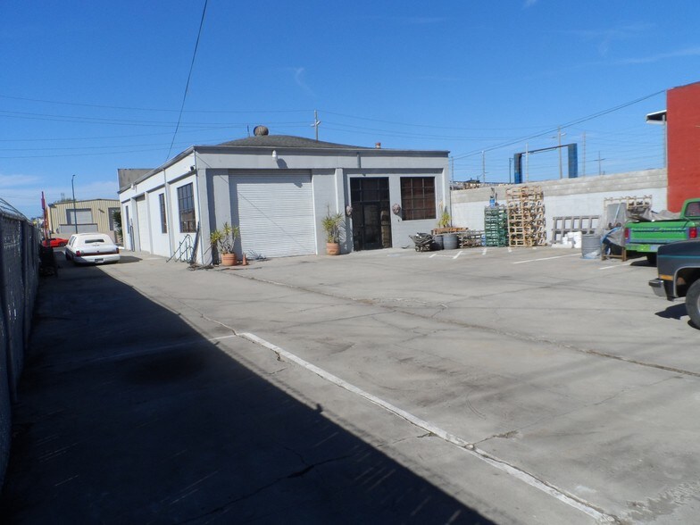 More Photos Of 258 E Market St, Salinas Warehouse For Sale