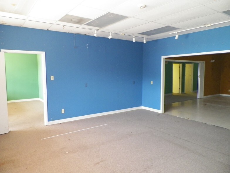 More Photos Of 2424 Old Sterlington Rd, Monroe Freestanding For Lease