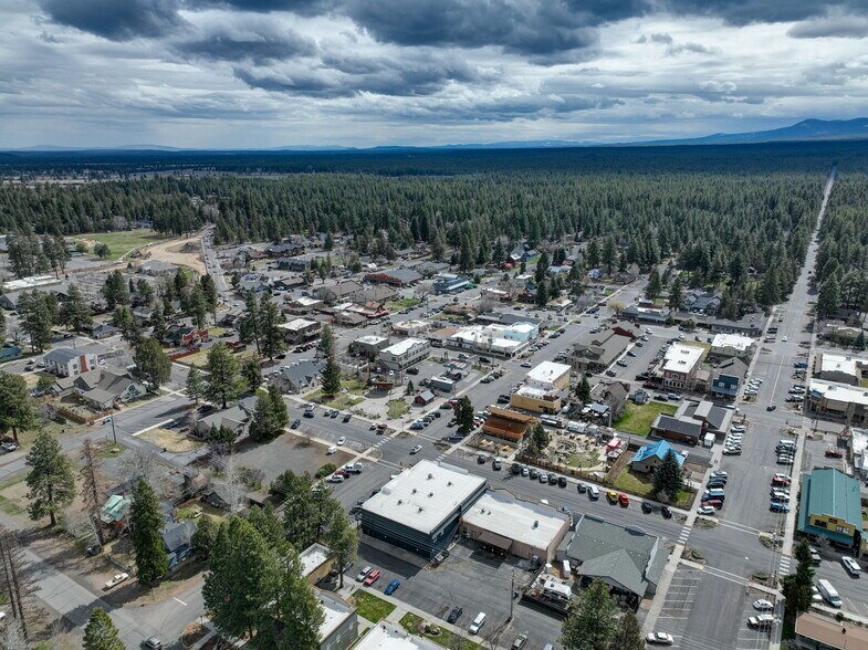 More Photos Of 192 E Main Ave, Sisters Coworking Space