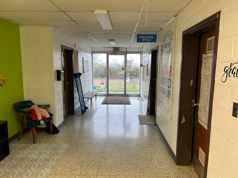 More Photos Of 125 Wilson Park Dr, Dayton Religious Facility For Sale