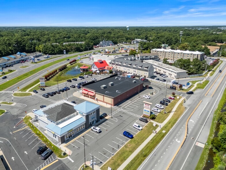 More Photos Of 39820 Hickman Plaza Rd, Bethany Beach Drugstore For Sale