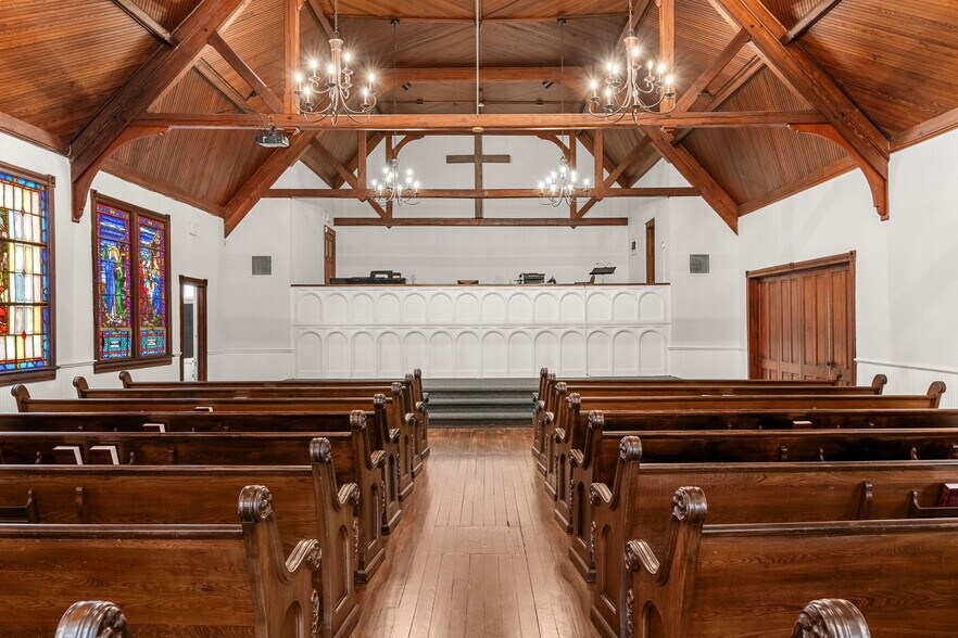 More Photos Of 1824 S Harbor City Blvd, Melbourne Religious Facility For Sale