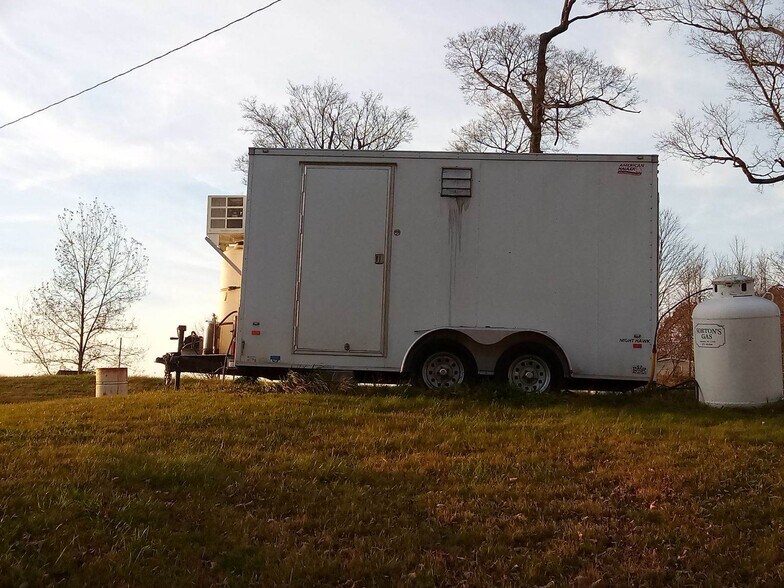 More Photos Of 224 Michael Ln, New Berlin Racetrack For Sale