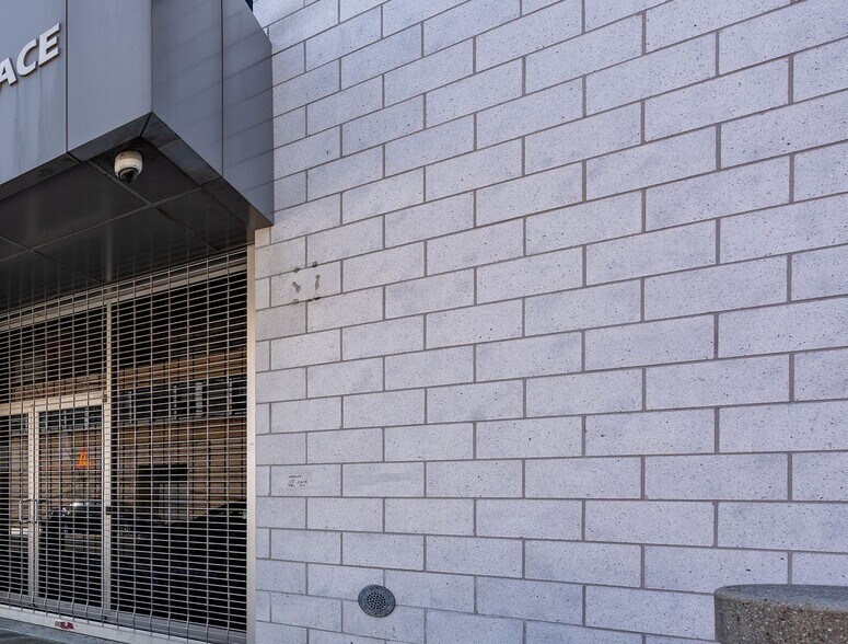 More Photos Of 2544 Borough Pl, Woodside Warehouse For Sale