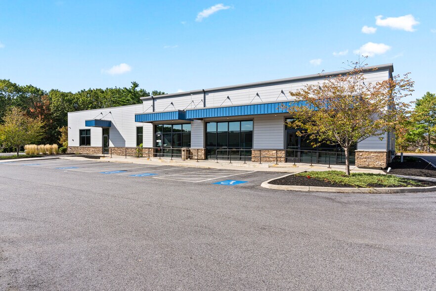 Primary Photo Of 264 Gorham Rd, South Portland General Retail For Lease