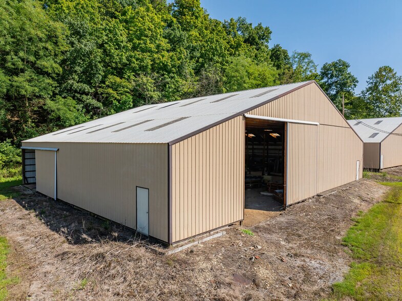 More Photos Of 3825 Columbia Blvd, Bloomsburg Manufacturing For Sale