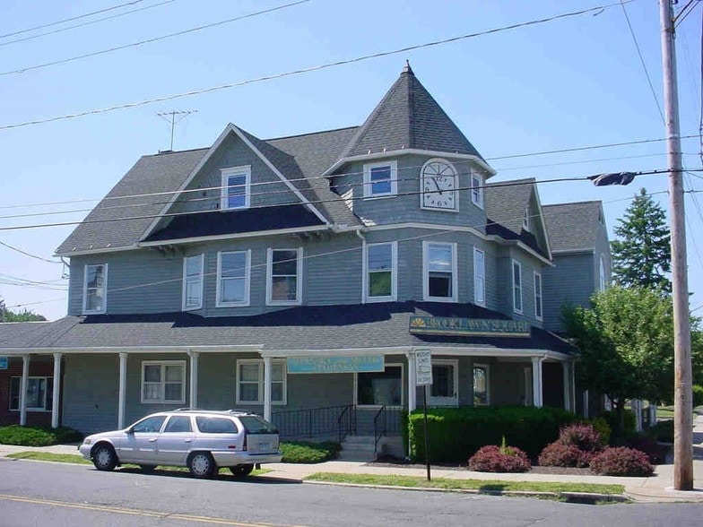 Primary Photo Of 1630-1335 Capitol Ave, Bridgeport Loft Creative Space For Lease