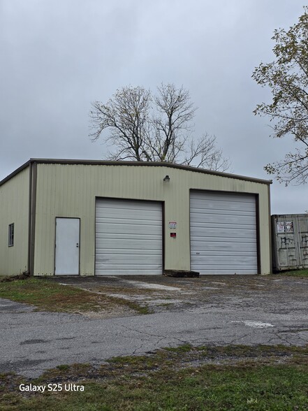 More Photos Of 3300 A Blue Hill Rd, Rogers Industrial For Sale