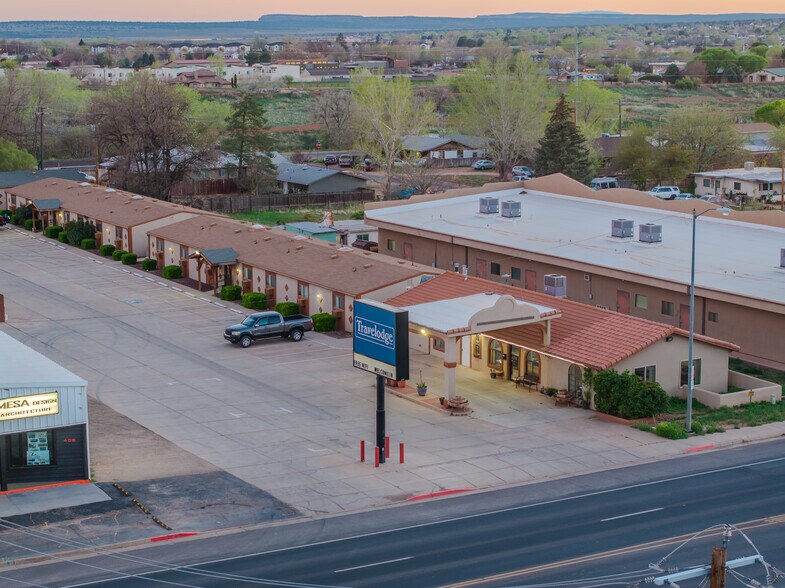 More Photos Of 386 E 300 S, Kanab Hotel For Sale
