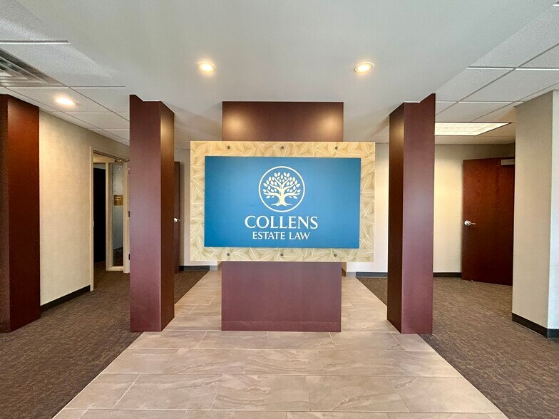 More Photos Of 26075 Woodward Ave, Huntington Woods Office For Lease