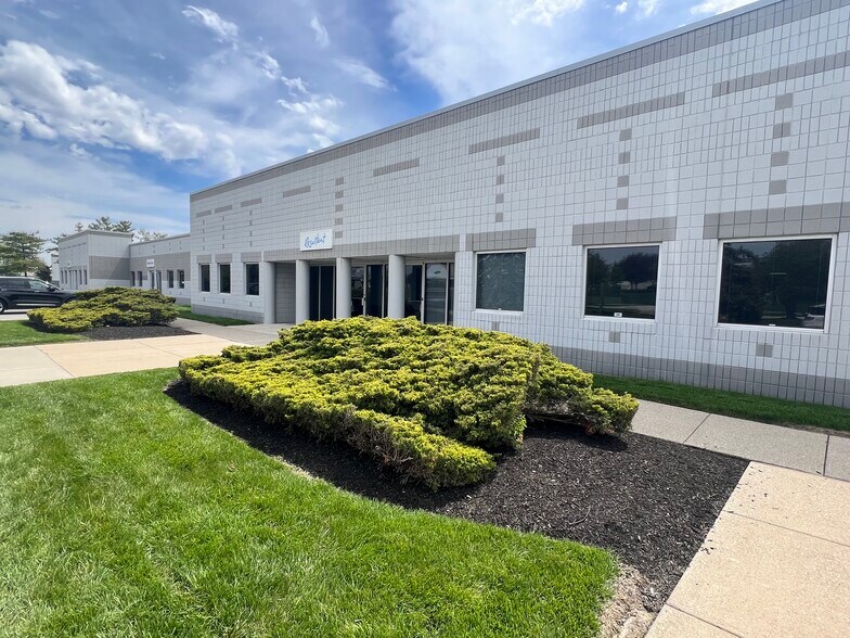 More Photos Of 7202 E 87th St, Indianapolis Light Manufacturing For Lease