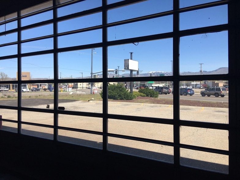 More Photos Of 277 S 27th St, Boise Auto Repair For Lease