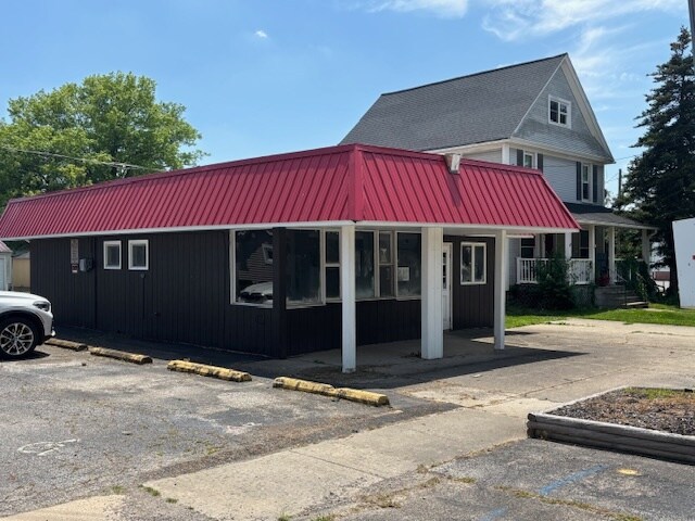More Photos Of 413 Bank St, Lodi Restaurant For Sale