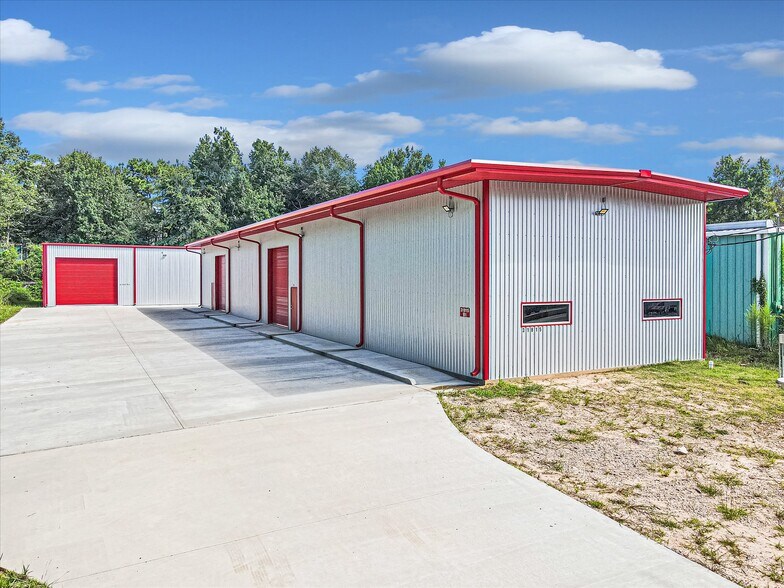 More Photos Of 31815 FM 2978 Rd, Magnolia Service For Lease