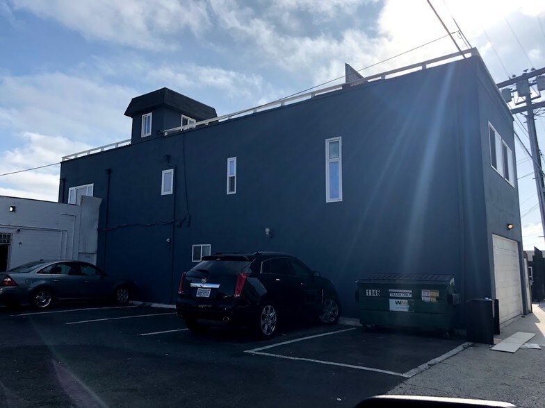 More Photos Of 1146-1148 Garnet Ave, San Diego General Retail For Sale