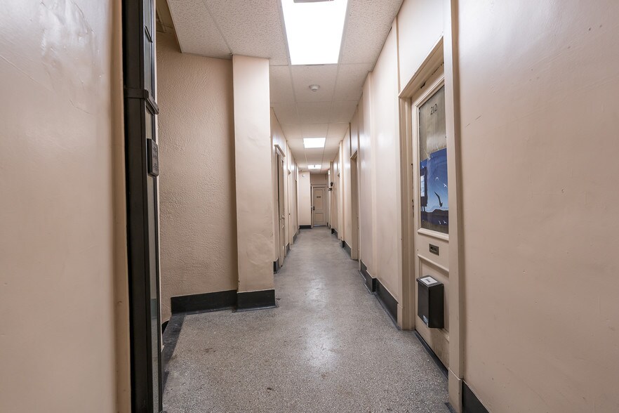 More Photos Of 271-277 State St, Schenectady Apartments For Sale