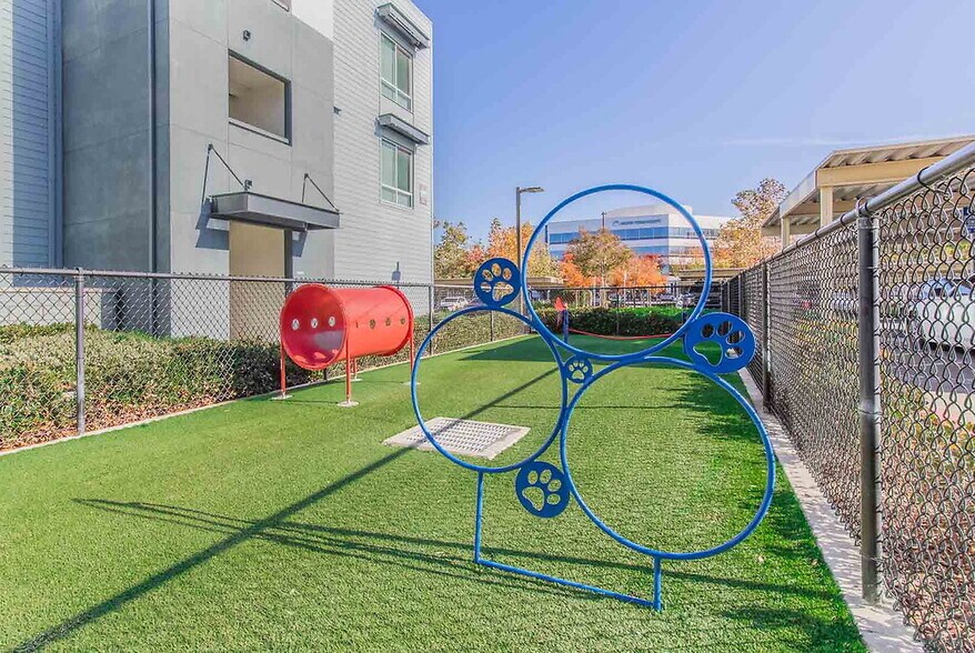 More Photos Of 4863 Willow Rd, Pleasanton Apartments For Lease