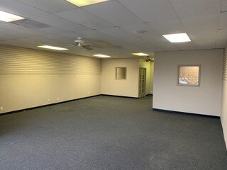 More Photos Of 2928-2950 E Highland Rd, Highland General Retail For Lease