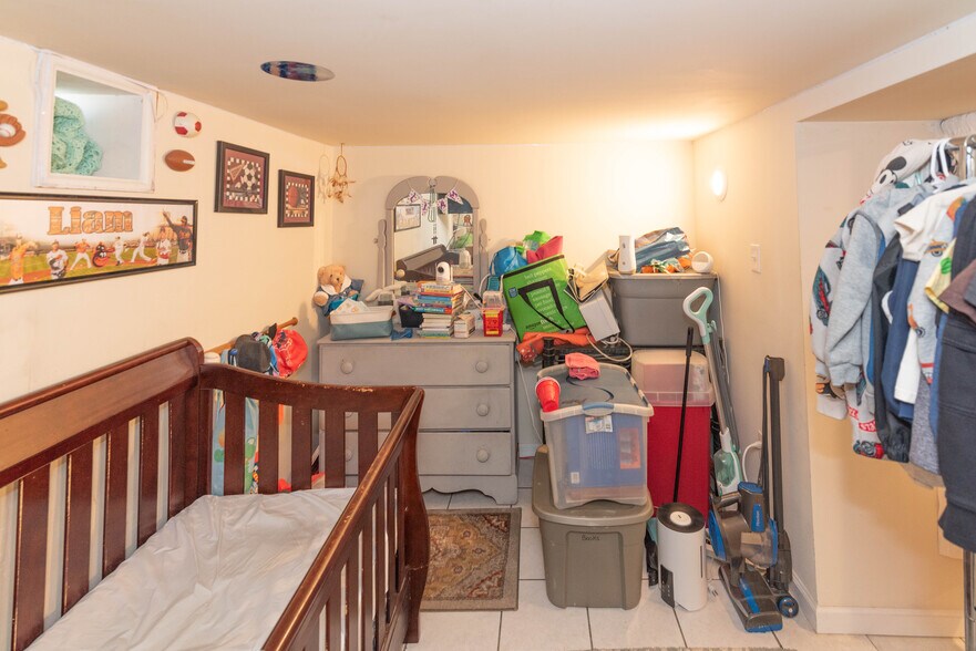 More Photos Of , Arbutus Multifamily For Sale